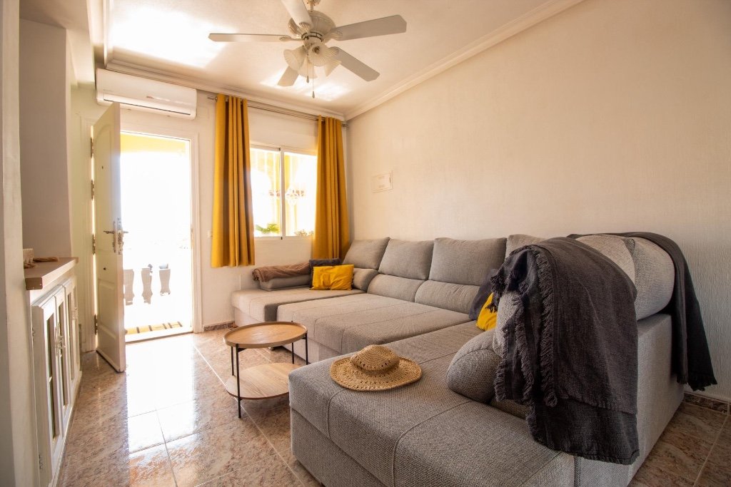 Townhouse à Cabo Roig, Alicante, Espagne 2 chambres, 64 m2 No. 145371