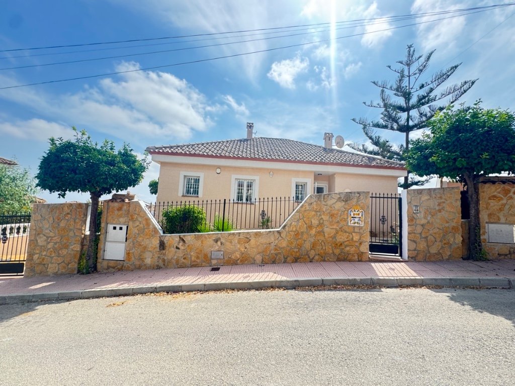 Villa en Alicante, España 3 dormitorios, 125 m2 No. 145372