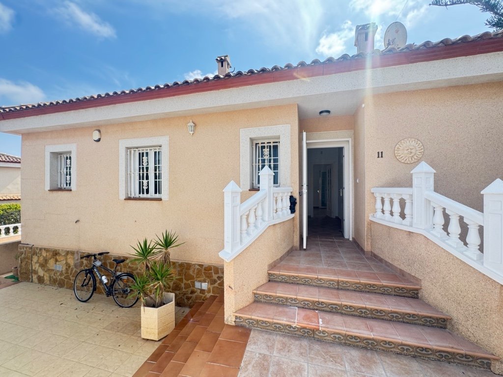 Villa en Alicante, España 3 dormitorios, 125 m2 No. 145372