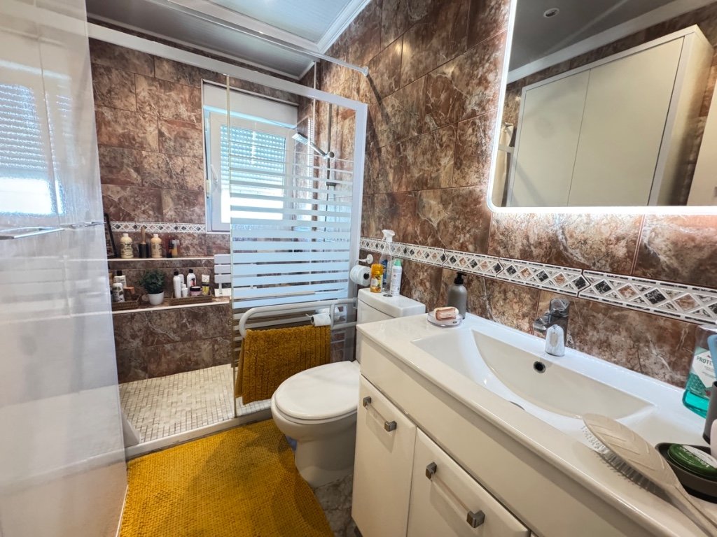 Villa a La Zenia, Alicante, Spagna 4 camere da letto, 177 mq. N° 145367