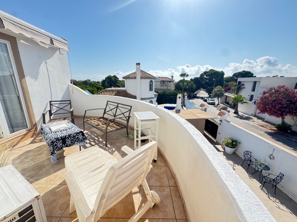 Villa a La Zenia, Alicante, Spagna 4 camere da letto, 177 mq. N° 145367