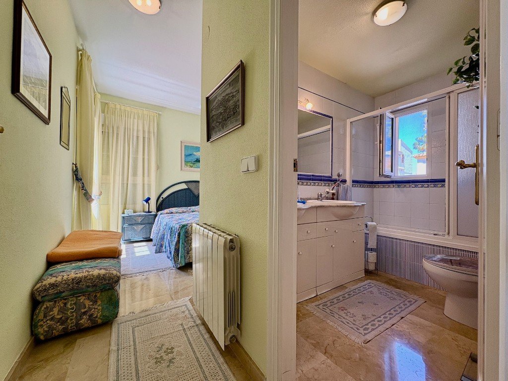 Villa in Villamartin, Alicante, Spanien 2 Schlafzimmer, 160 m2 Nr. 145366