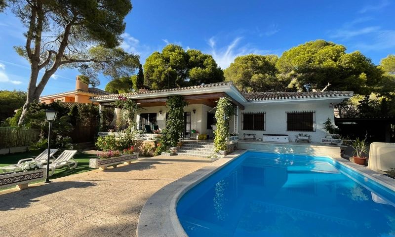 Villa Dehesa De Campoamor, Alicante, Spānijā 6 istabas, 250 m2 Nr. 115025