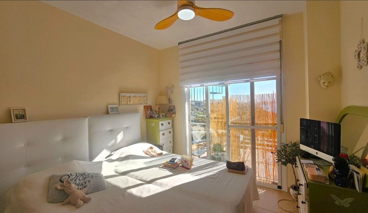 Tvåvåningslägenhet i Calpe, Alicante, Spanien 3 sovrum, 150 kvm. Nr. 180103