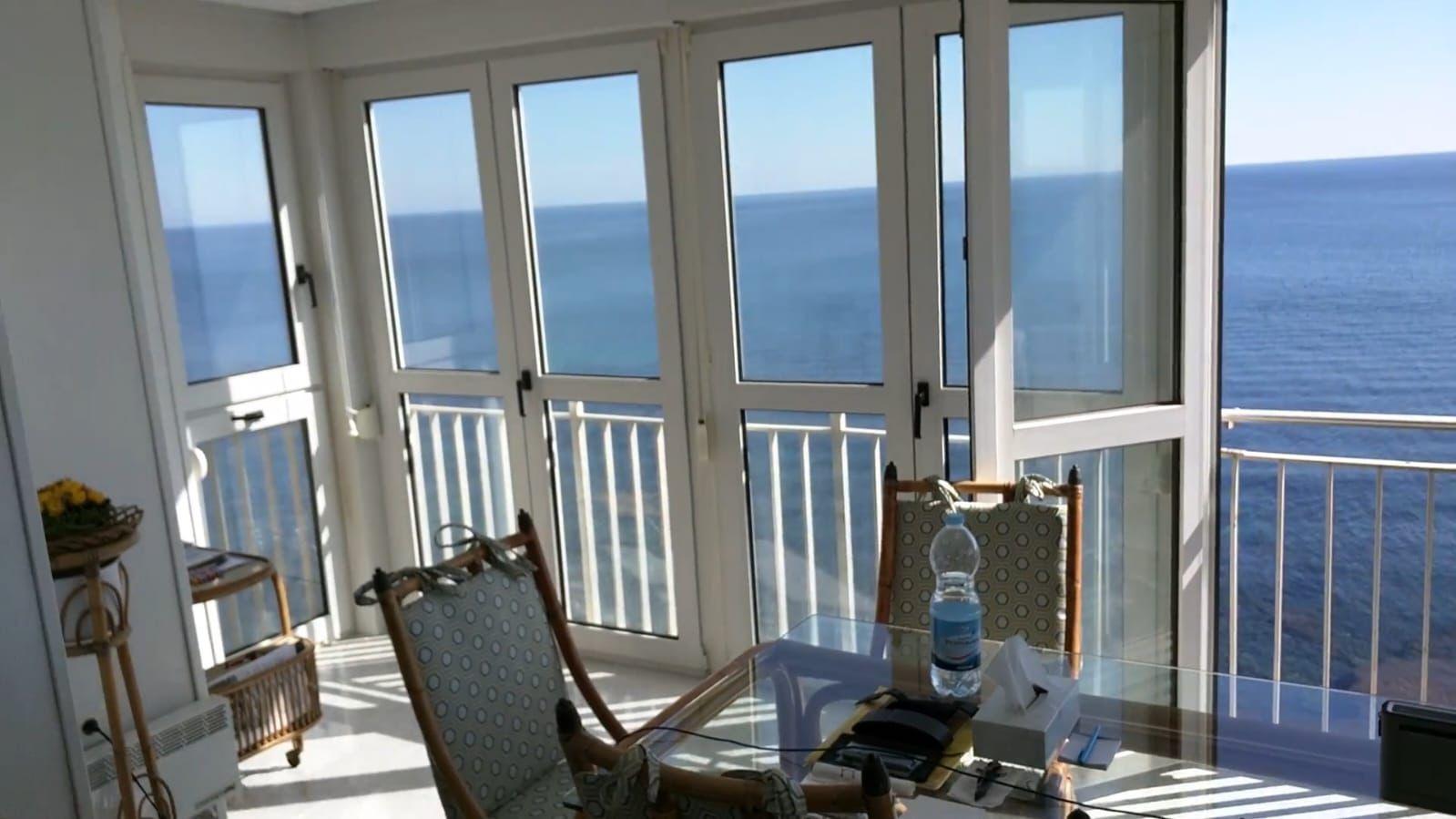 Apartment in Torrevieja, Alicante, Spain 4 bedrooms, 122 sq.m. No. 117113