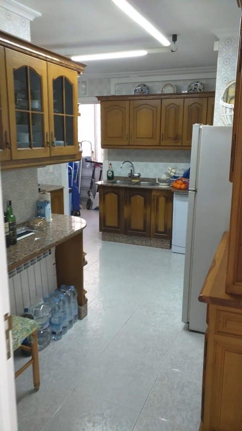 Apartment in Torrevieja, Alicante, Spain 4 bedrooms, 122 sq.m. No. 117113