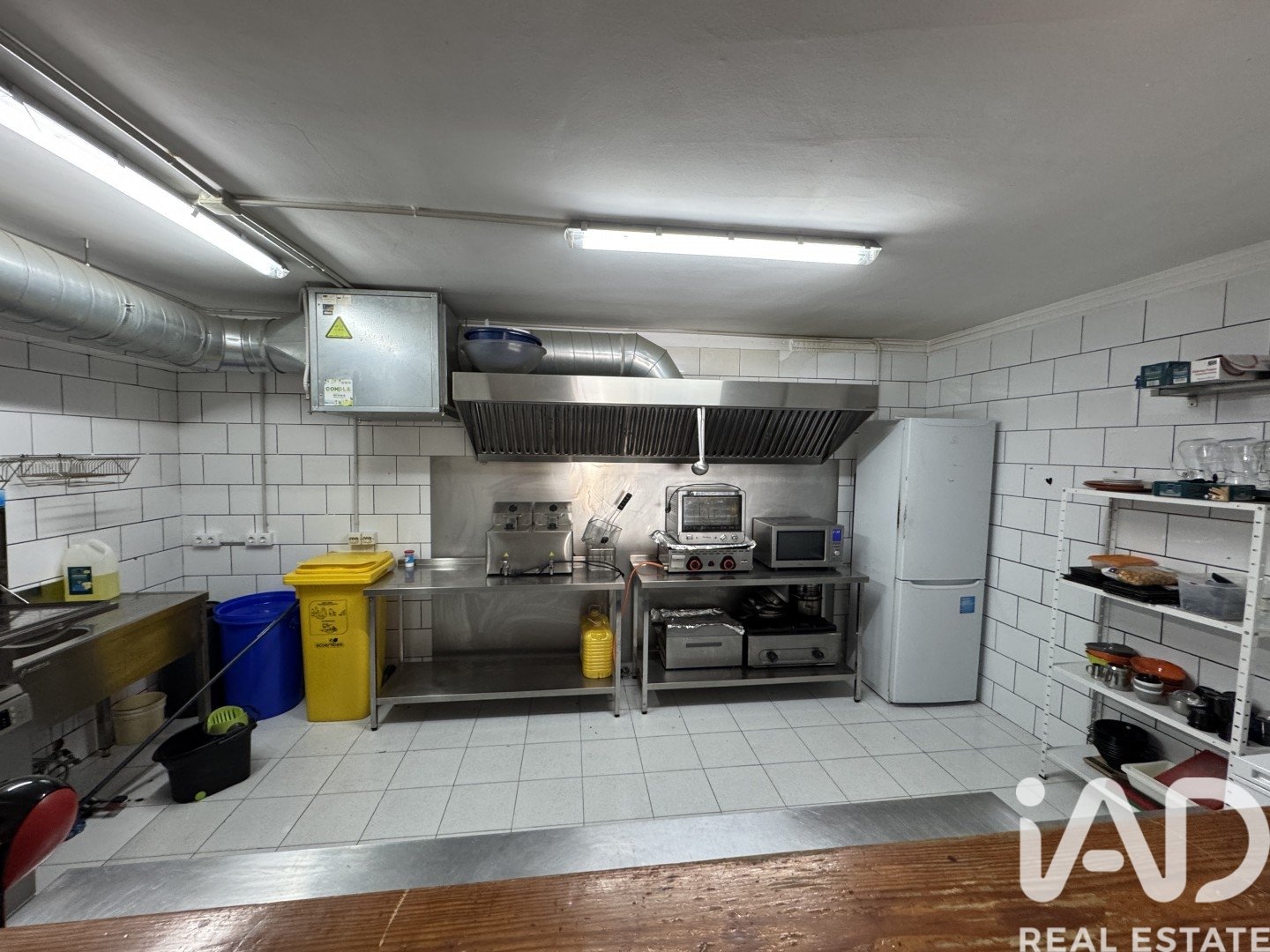 Commercial property in Arona, Tenerife, Spain 100 sq.m. No. 193480