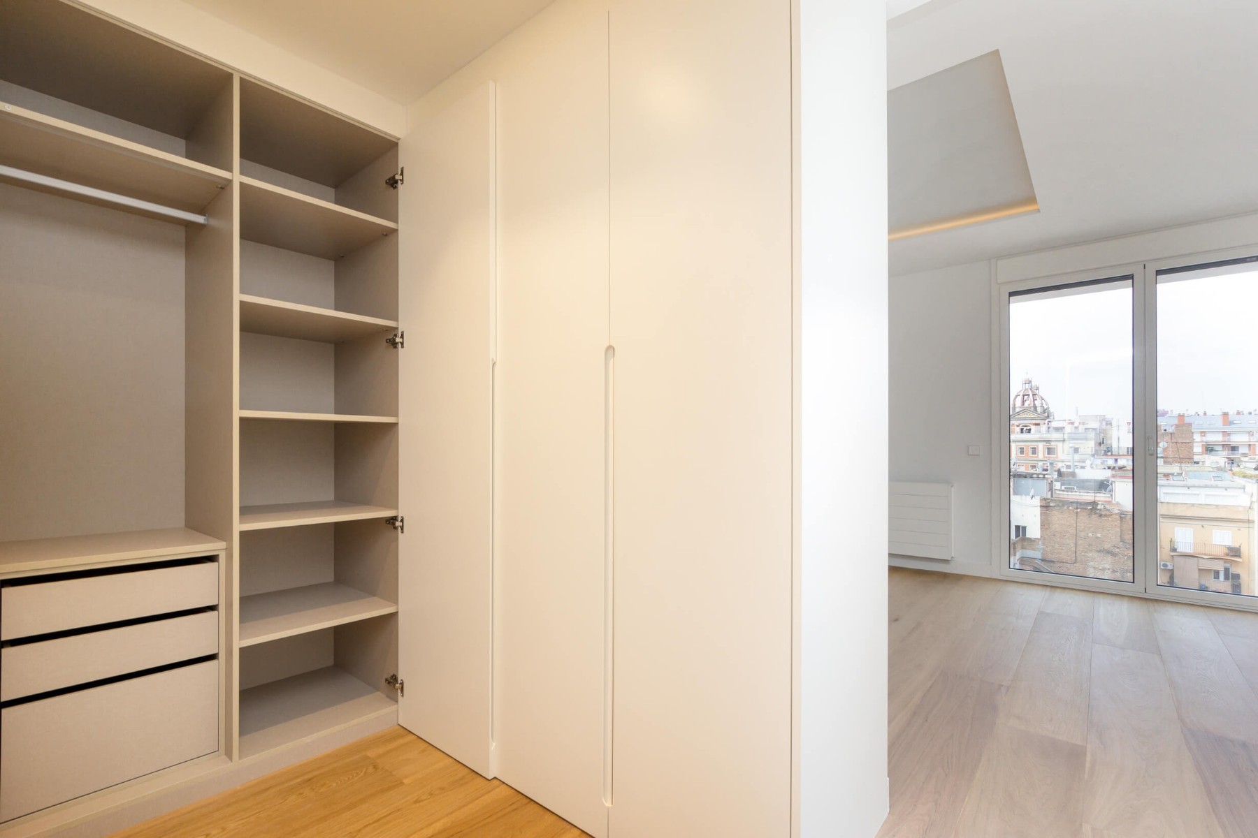 Wohnung in Barcelona, Spanien 3 Schlafzimmer, 82 m2 Nr. 133992