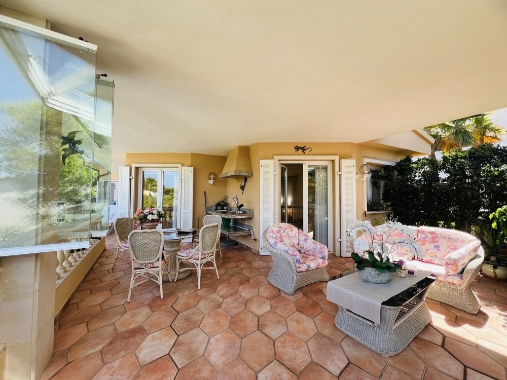 Villa en Costa De La Calma, Mallorca, España 4 dormitorios, 464 m2 No. 103809
