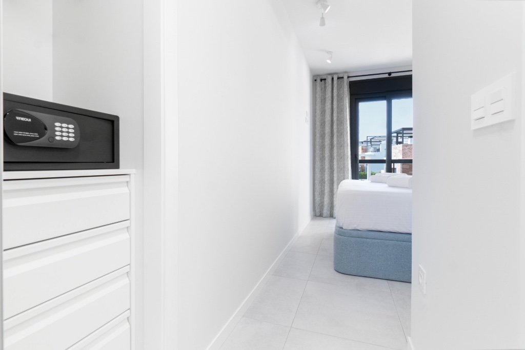 Dzīvoklis Mil Palmeras, Alicante, Spānijā 2 istabas, 80 m2 Nr. 145209