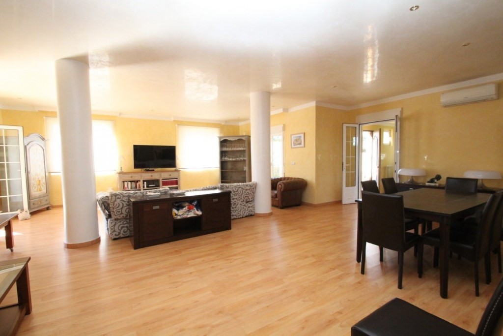 Villa en Cabo Roig, Alicante, España 5 dormitorios, 440 m2 No. 145207