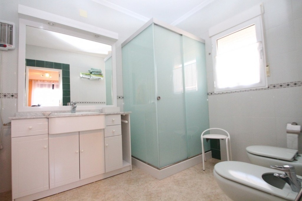 Villa en Cabo Roig, Alicante, España 5 dormitorios, 440 m2 No. 145207