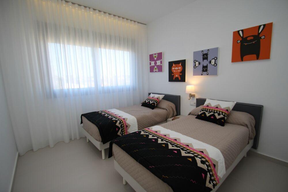 Villa i Campoamor, Alicante, Spanien 4 sovrum, 322 kvm. Nr. 165428