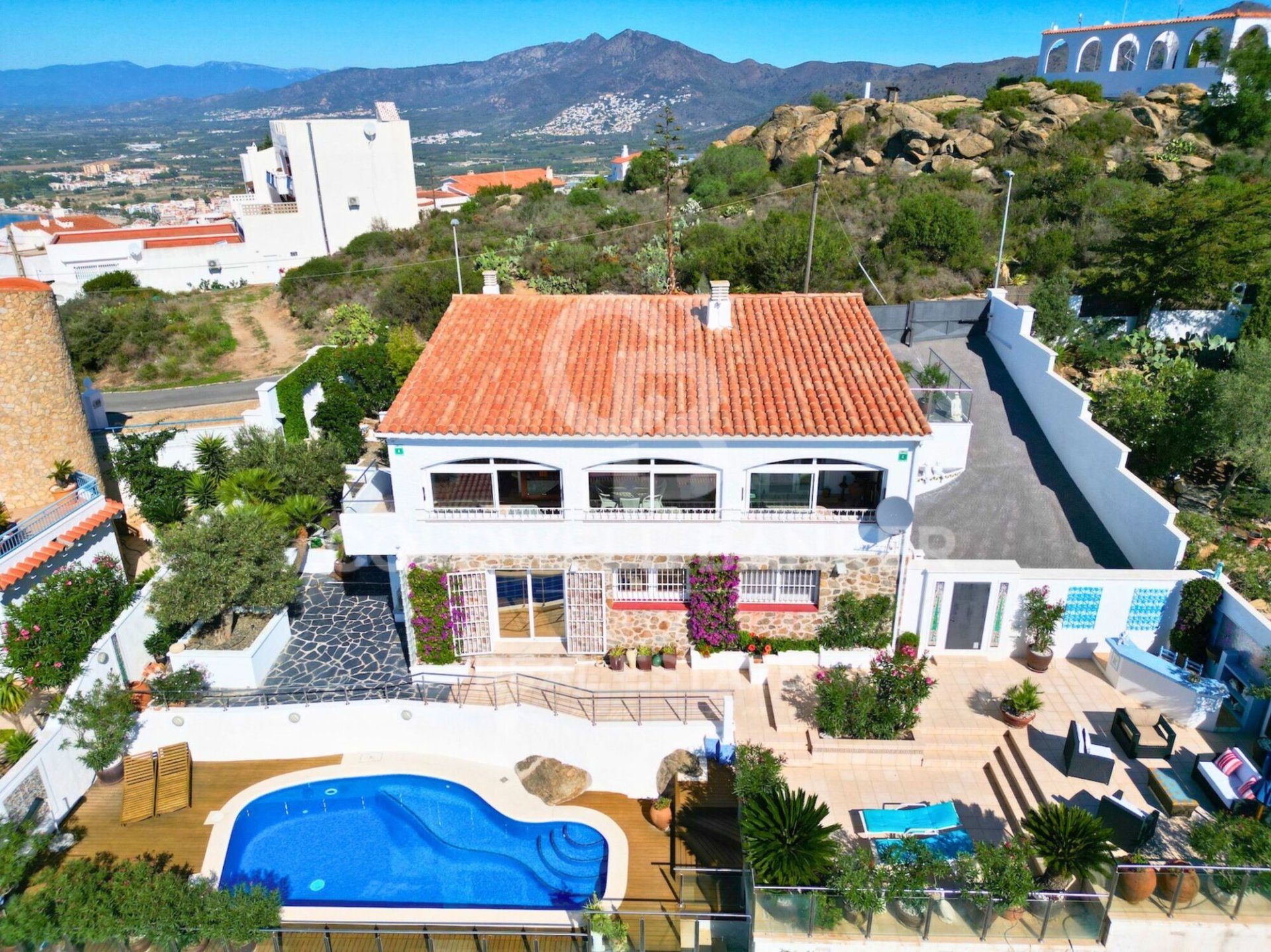Villa Roses, Girona, Spānijā 5 istabas, 281 m2 Nr. 160369