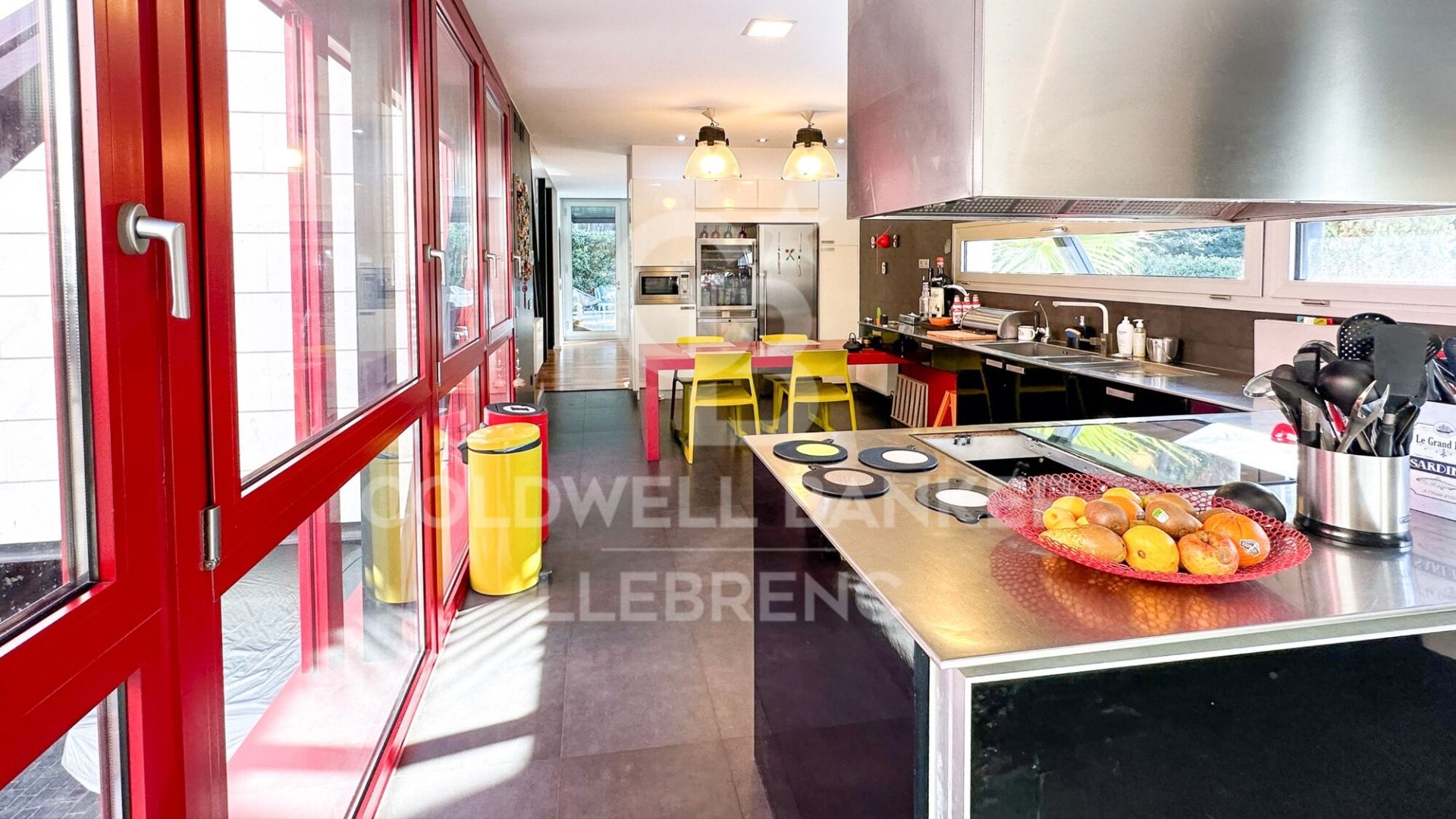 Casa a Barcelona, Spagna 6 camere da letto, 490 mq. N° 160374