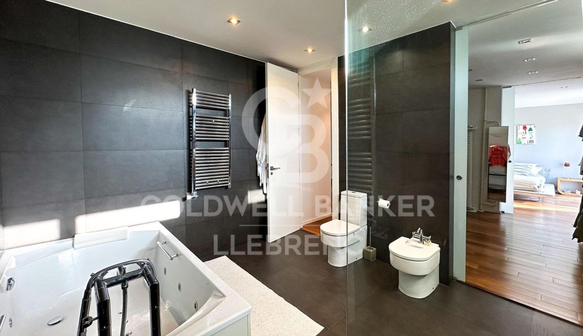 Casa a Barcelona, Spagna 6 camere da letto, 490 mq. N° 160374