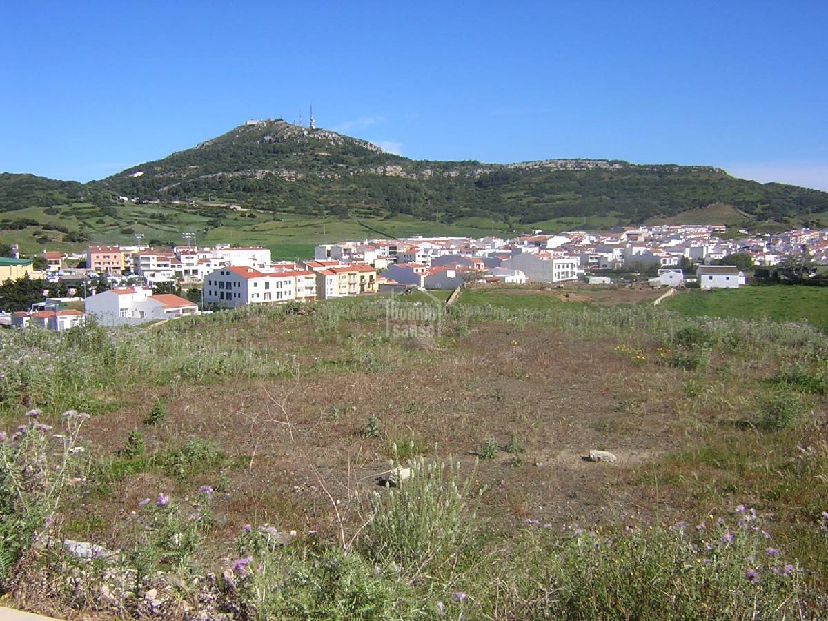 Land plot à Es Mercadal, Menorca, Espagne 300 m2 No. 65130