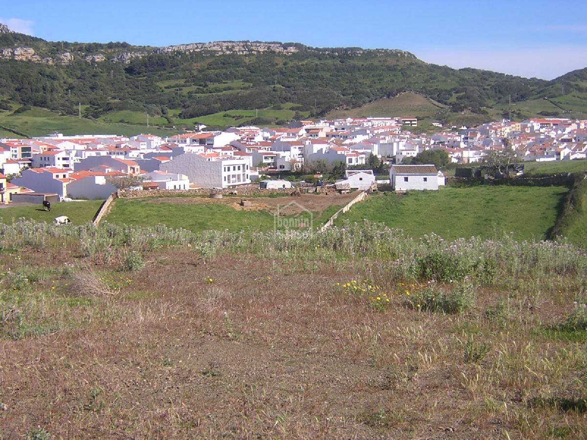Land plot à Es Mercadal, Menorca, Espagne 300 m2 No. 65130