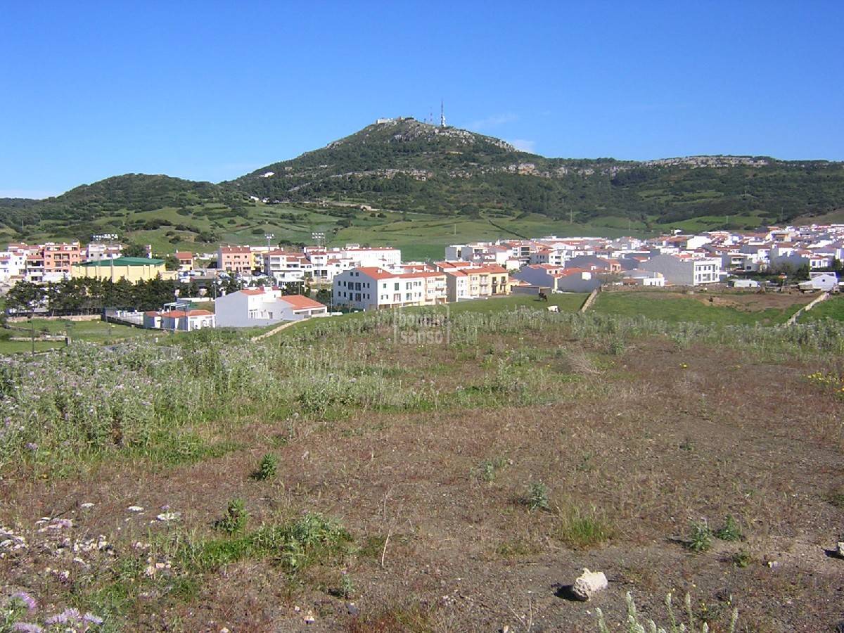 Land plot à Es Mercadal, Menorca, Espagne 300 m2 No. 65130