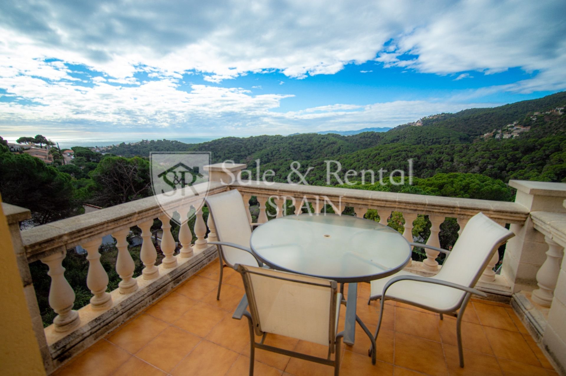 Māja Lloret de Mar, Girona, Spānijā 5 istabas, 240 m2 Nr. 166429