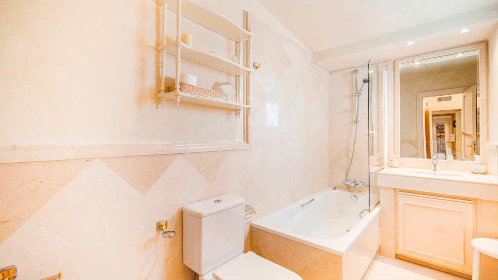 Penthäuser in Marbella, Malaga, Spanien 4 Schlafzimmer, 367.55 m2 Nr. 98386