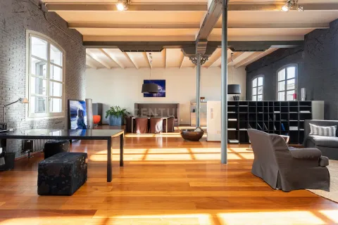 Dzīvoklis Barcelona, Spānijā 2 istabas, 308 m2 Nr. 167038