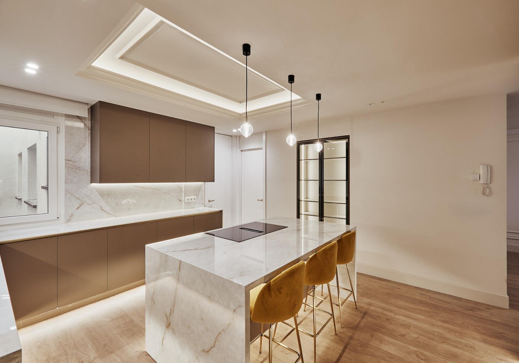Villa à Madrid, Espagne 5 chambres, 245 m2 No. 179936