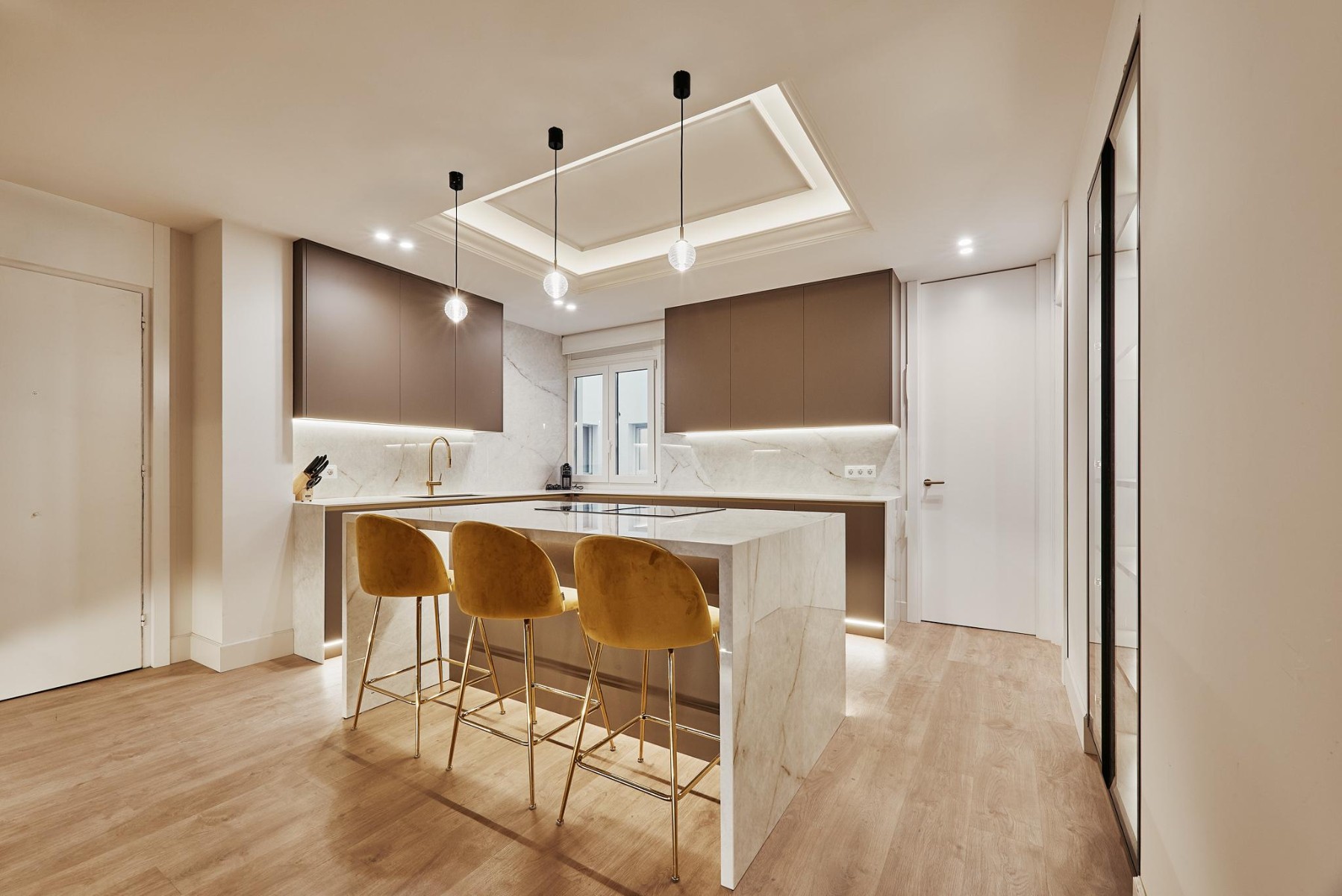 Villa à Madrid, Espagne 5 chambres, 245 m2 No. 179936