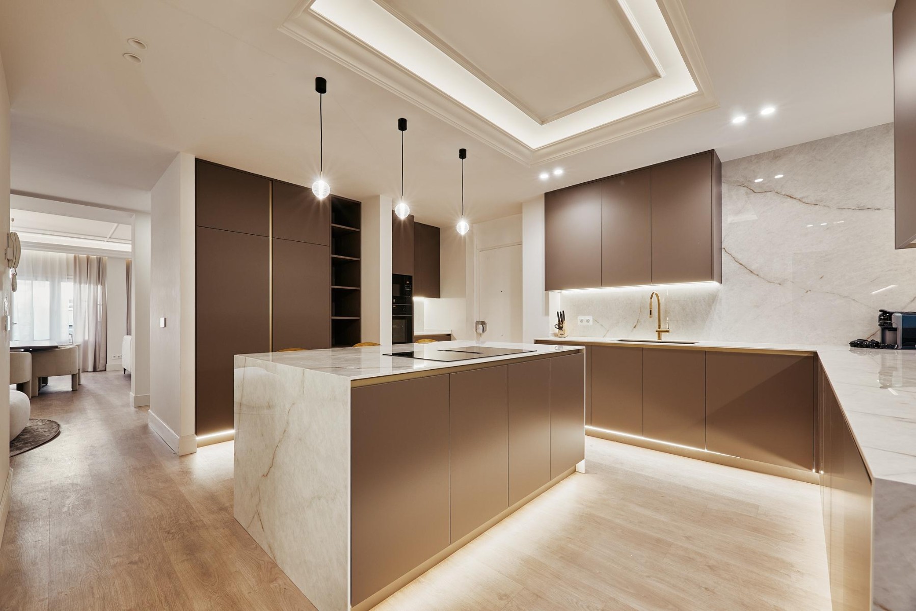 Villa à Madrid, Espagne 5 chambres, 245 m2 No. 179936