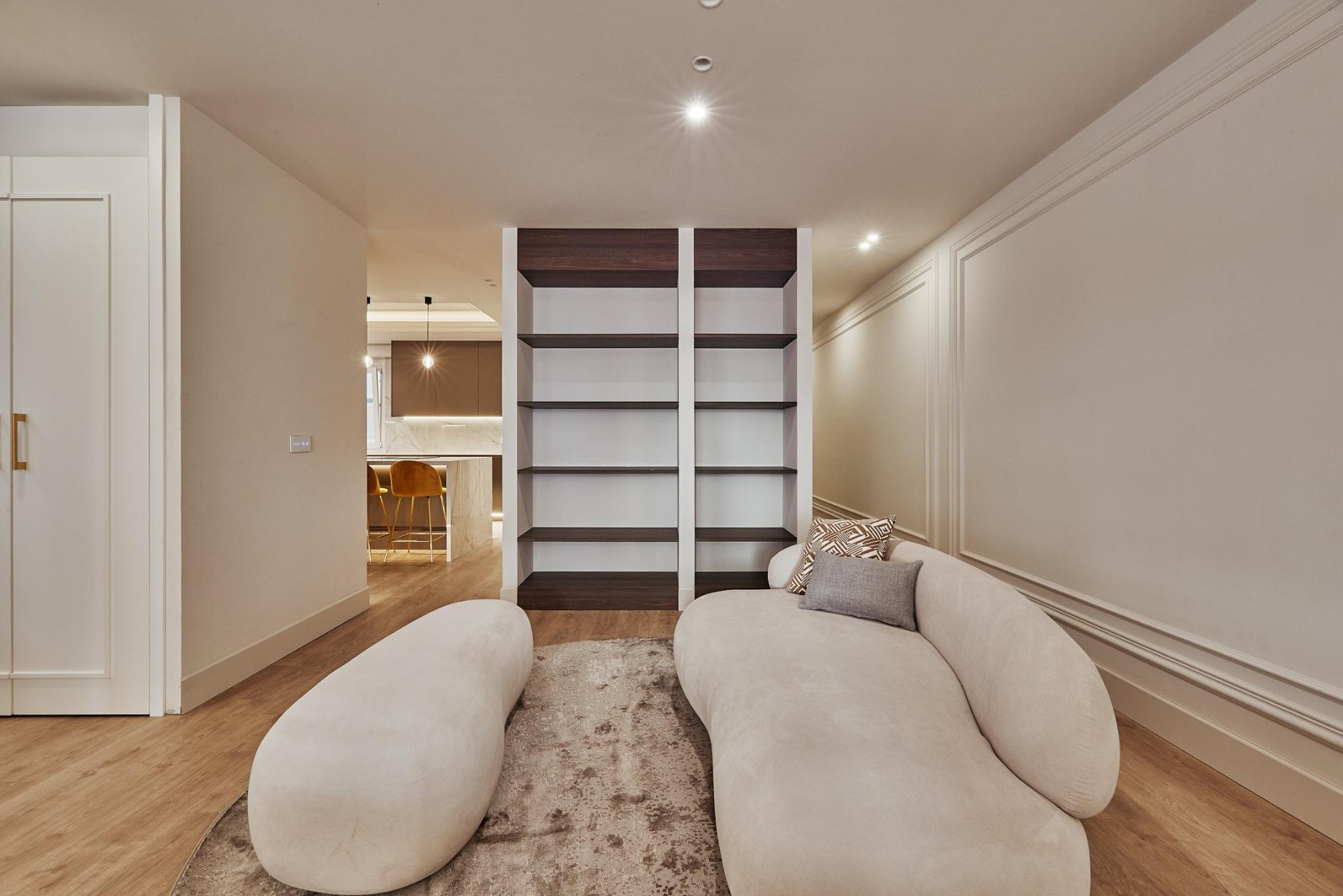 Villa à Madrid, Espagne 5 chambres, 245 m2 No. 179936