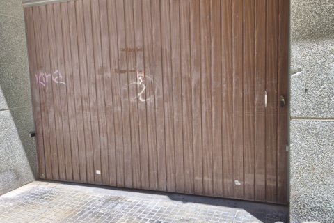 Garage à Gandia, Valencia, Espagne 30 m2 No. 184733