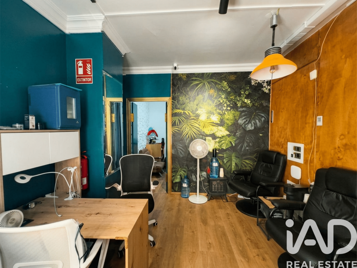 Commercial property in Alicante, Spain 35 sq.m. No. 184728
