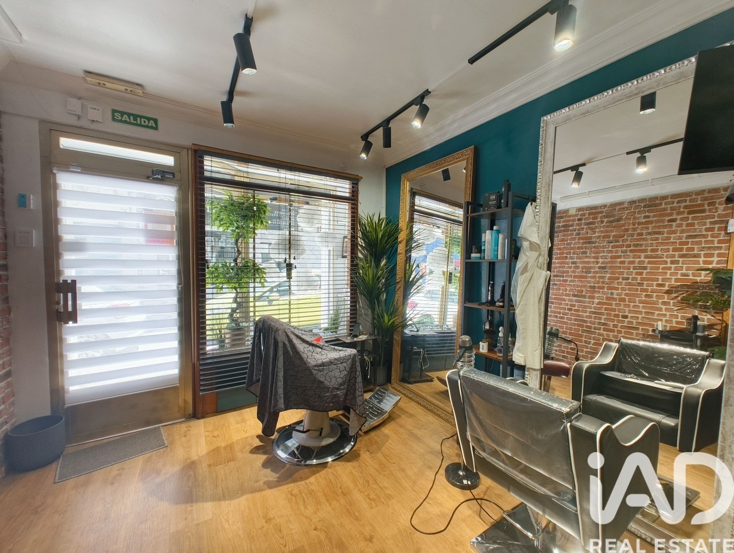 Commercial property in Alicante, Spain 35 sq.m. No. 184728