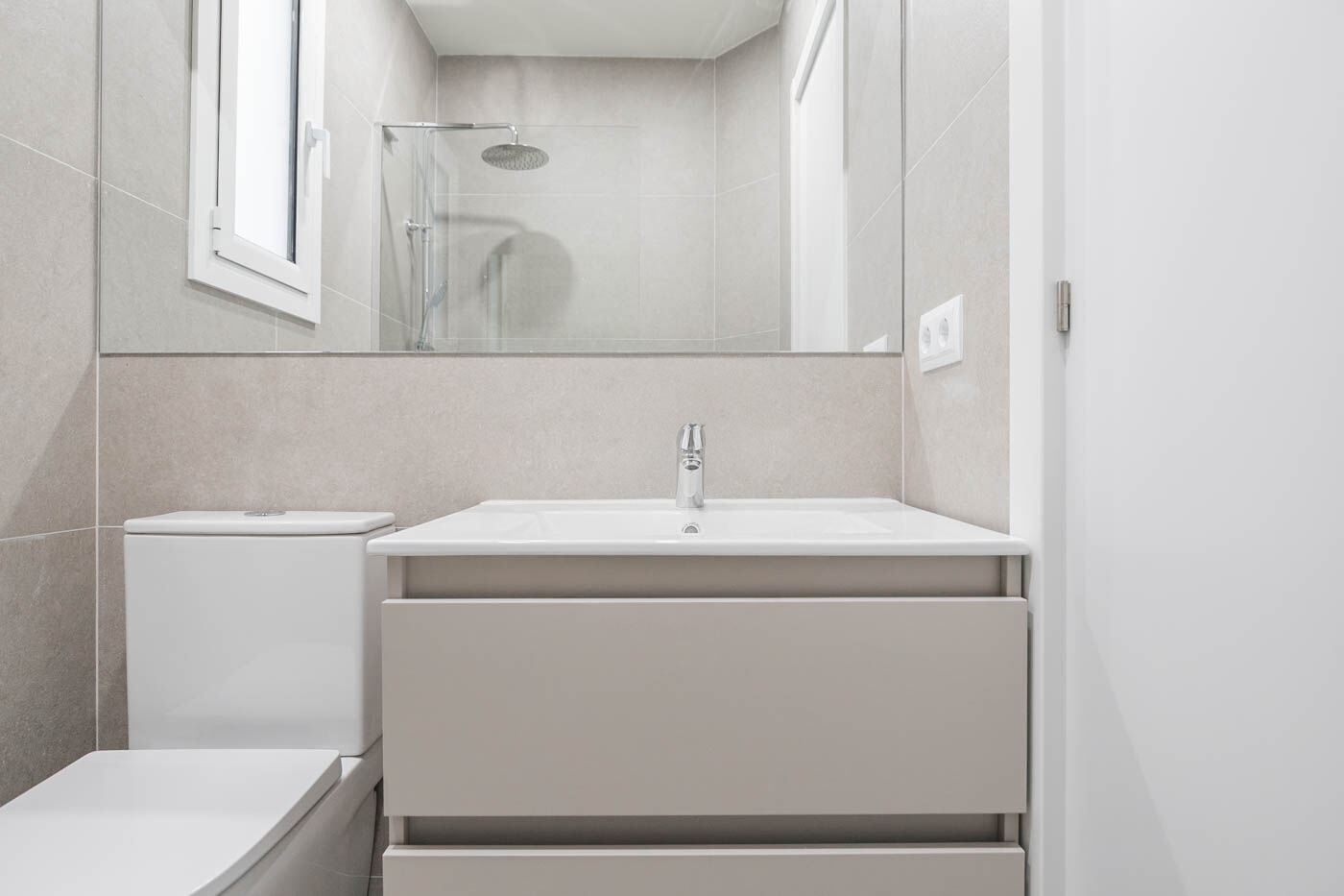 Appartamento a Barcelona, Spagna 3 camere da letto, 73 mq. N° 141061