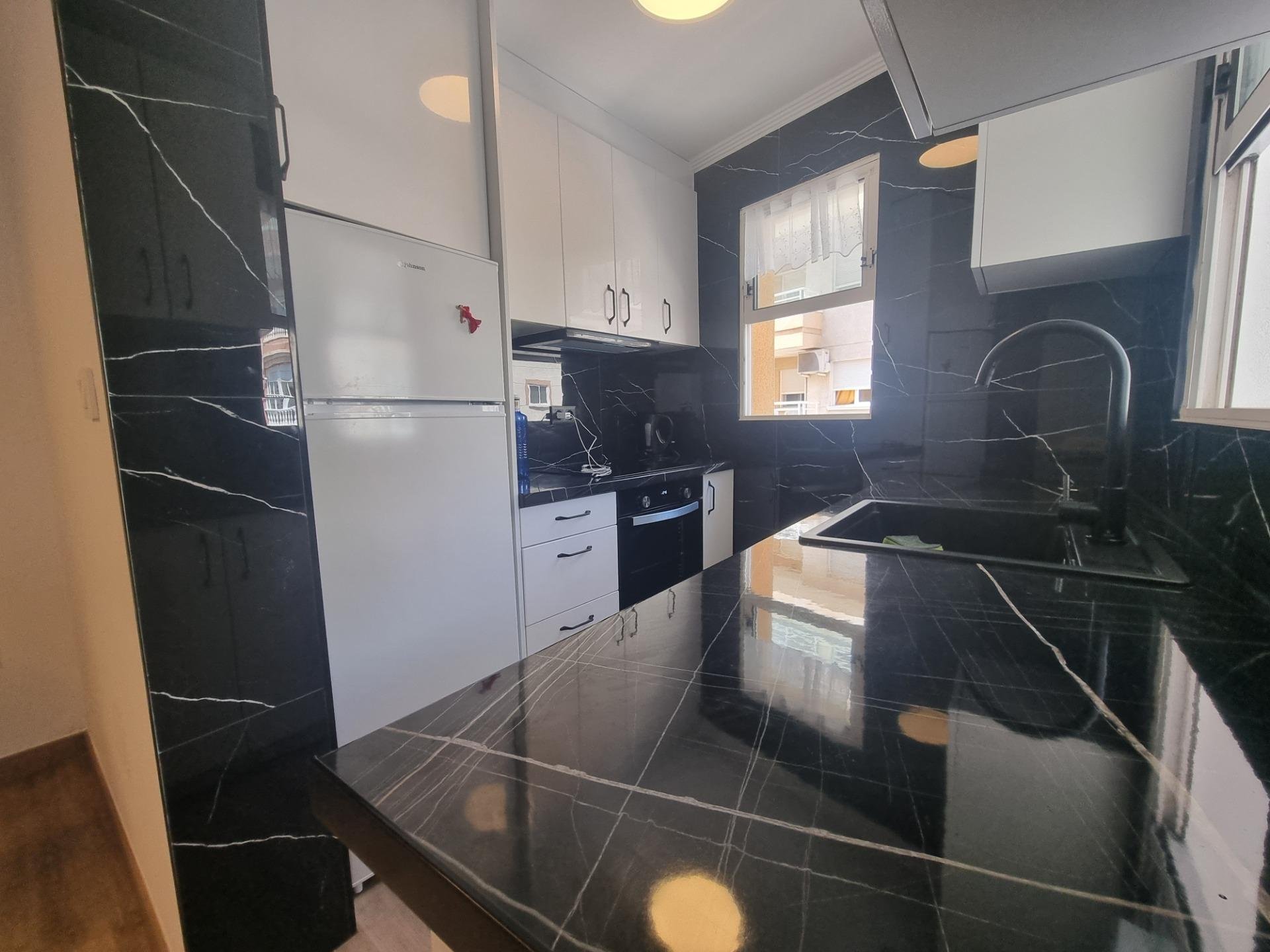 Apartment in Torrevieja, Alicante, Spain 3 bedrooms, 105 sq.m. No. 190156