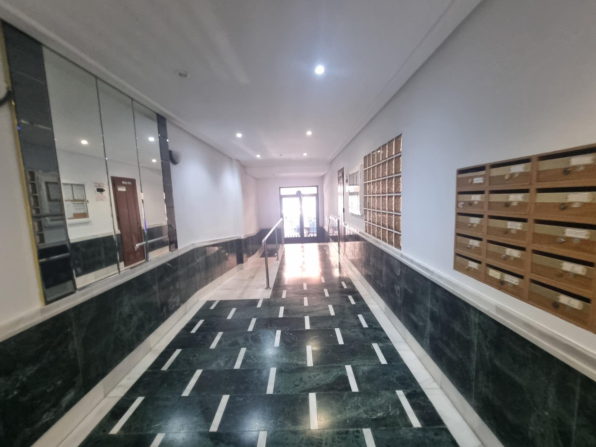 Apartment in Torrevieja, Alicante, Spain 3 bedrooms, 105 sq.m. No. 190156