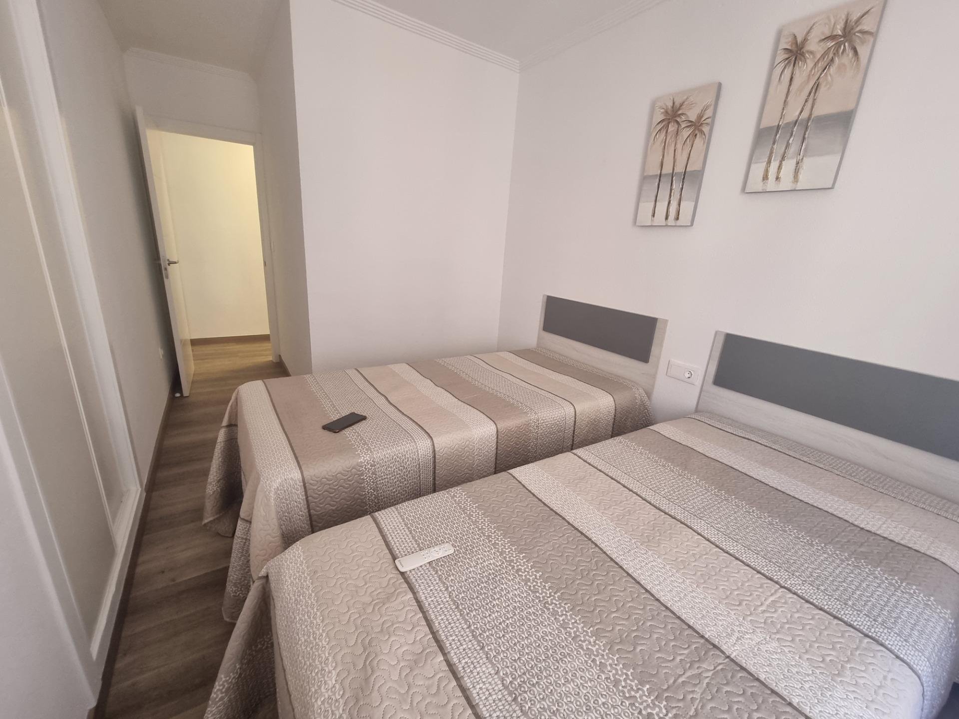 Apartment in Torrevieja, Alicante, Spain 3 bedrooms, 105 sq.m. No. 190156