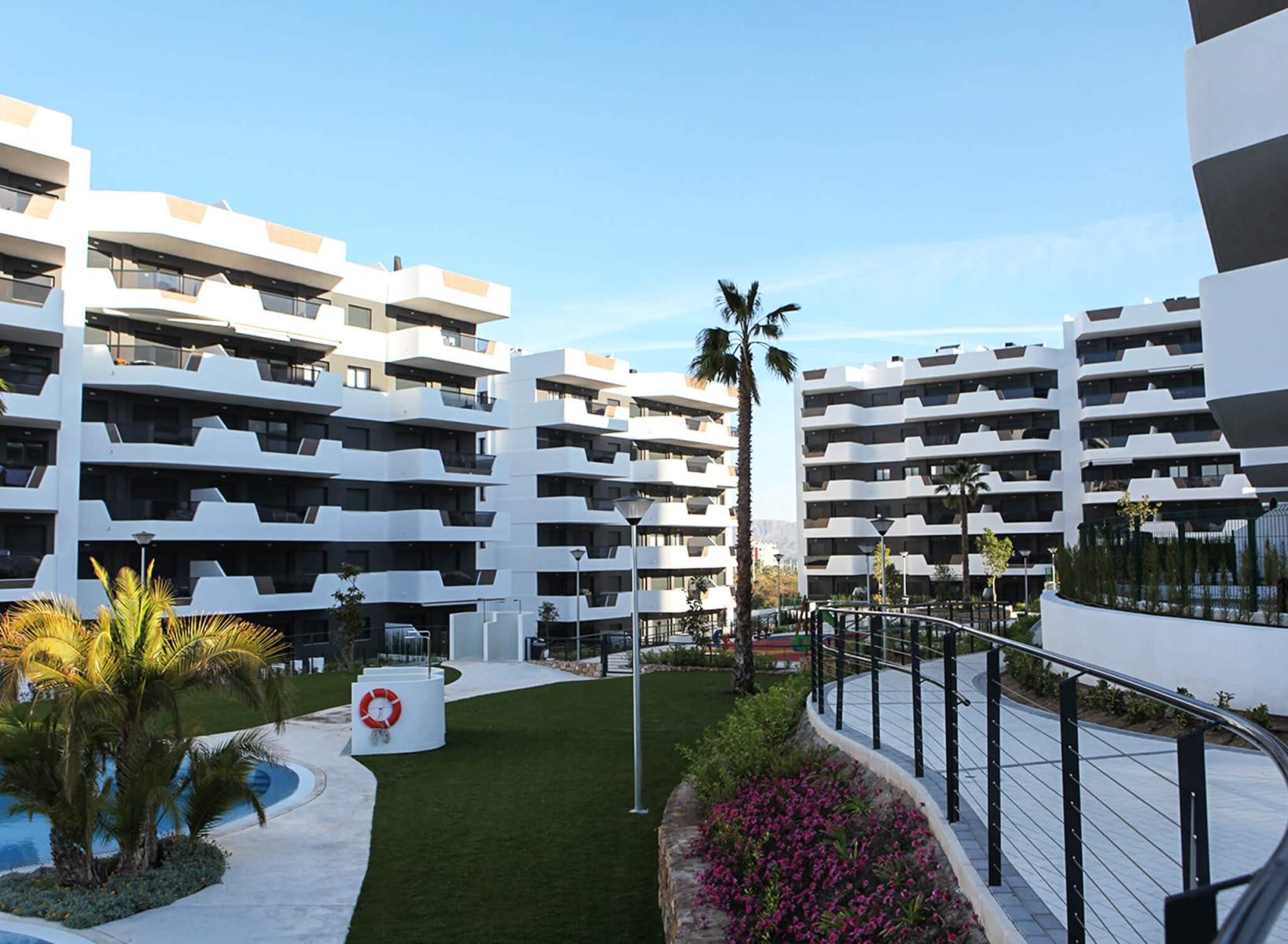 Apartamento en Santa Pola, Alicante, España 2 dormitorios, 91 m2 No. 190100