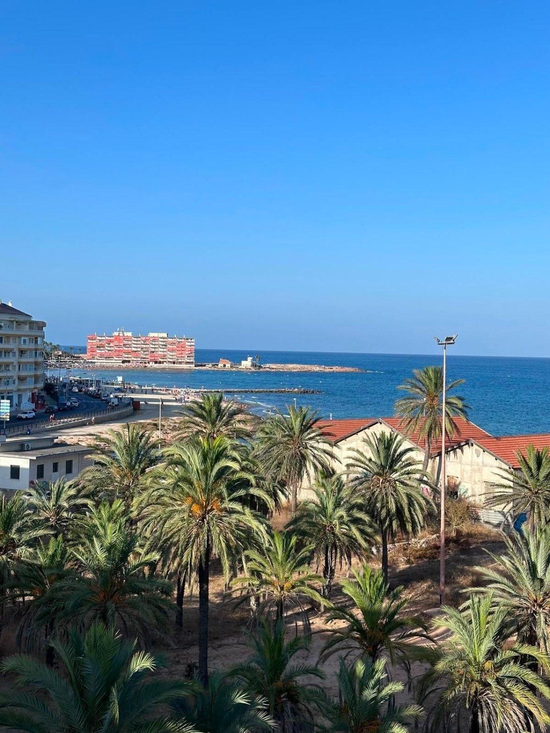 Apartamento en Torrevieja, Alicante, España 2 dormitorios, 64 m2 No. 190292
