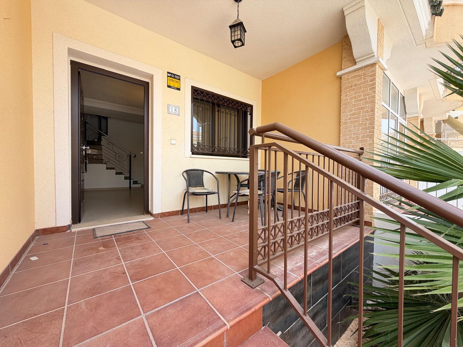 Kaupunkipientalo Alicante, Espanja 2 makuuhuonetta, 90 m2 No. 190291