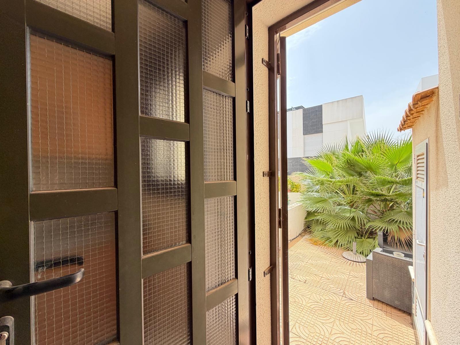 Kaupunkipientalo Alicante, Espanja 2 makuuhuonetta, 90 m2 No. 190291