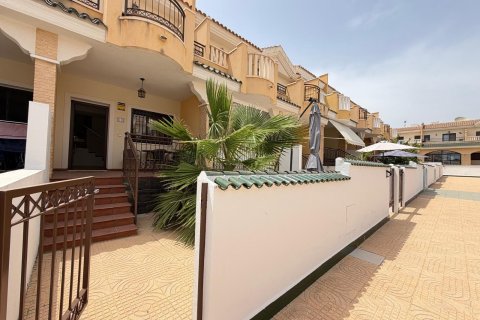 Townhouse in Alicante, Spain 2 bedrooms, 90 sq.m. No. 190291
