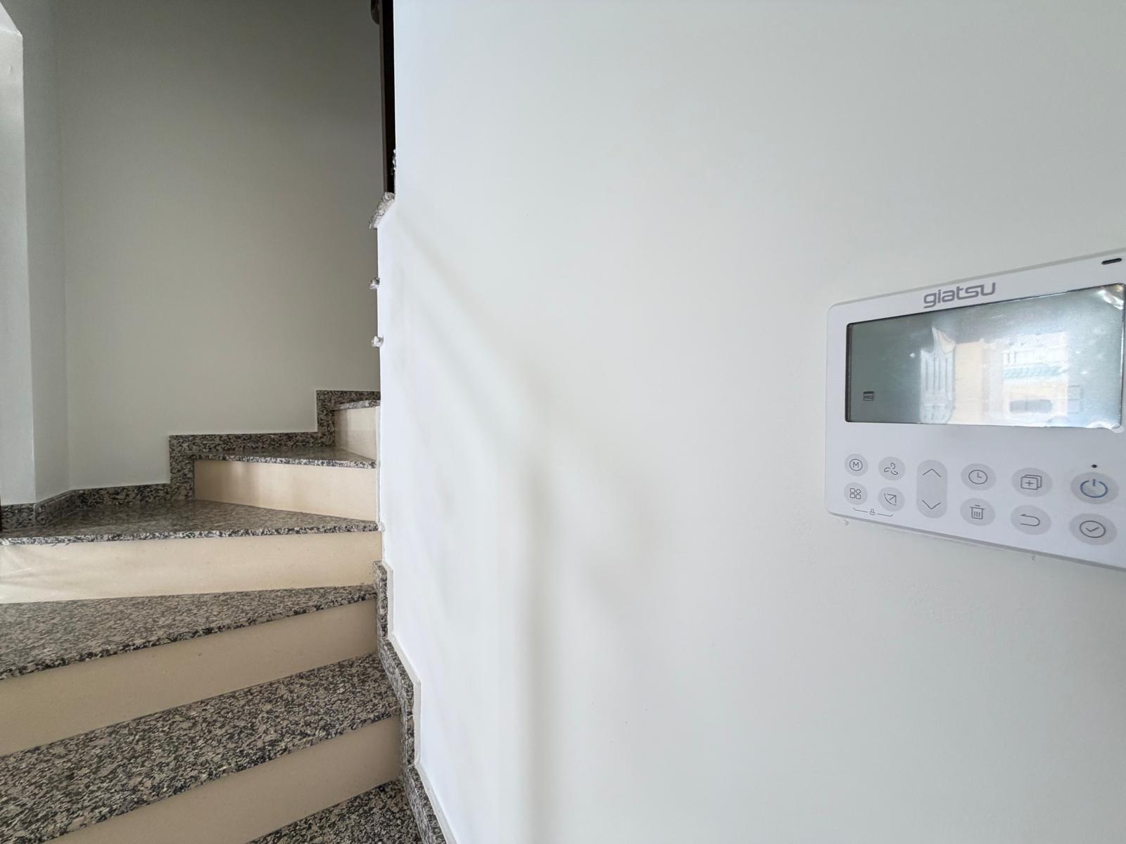 Kaupunkipientalo Alicante, Espanja 2 makuuhuonetta, 90 m2 No. 190291
