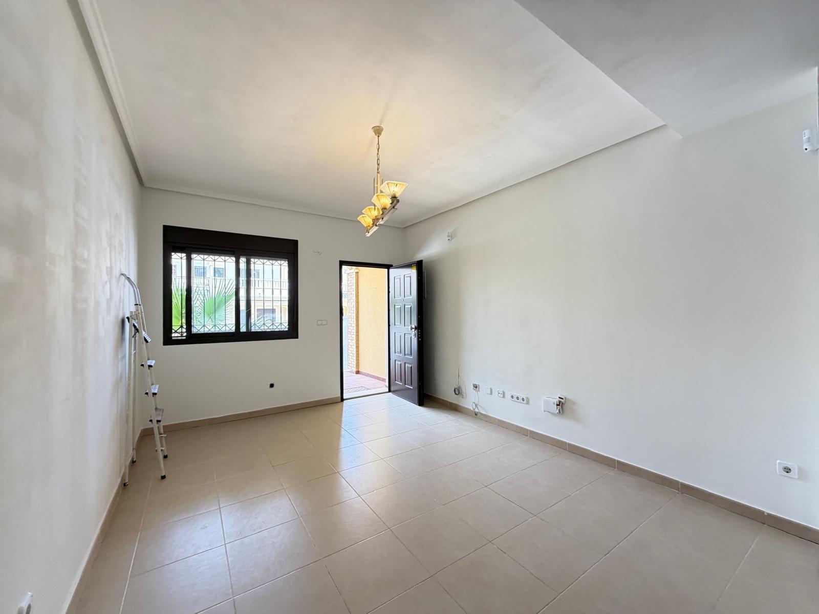 Kaupunkipientalo Alicante, Espanja 2 makuuhuonetta, 90 m2 No. 190291