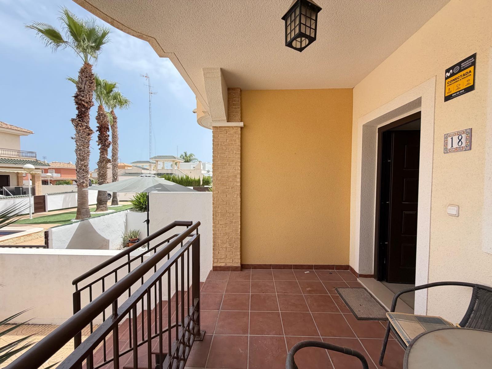Kaupunkipientalo Alicante, Espanja 2 makuuhuonetta, 90 m2 No. 190291