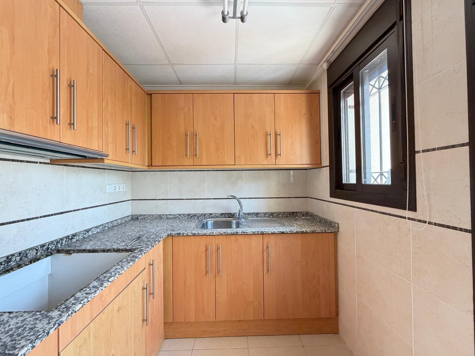 Kaupunkipientalo Alicante, Espanja 2 makuuhuonetta, 90 m2 No. 190291