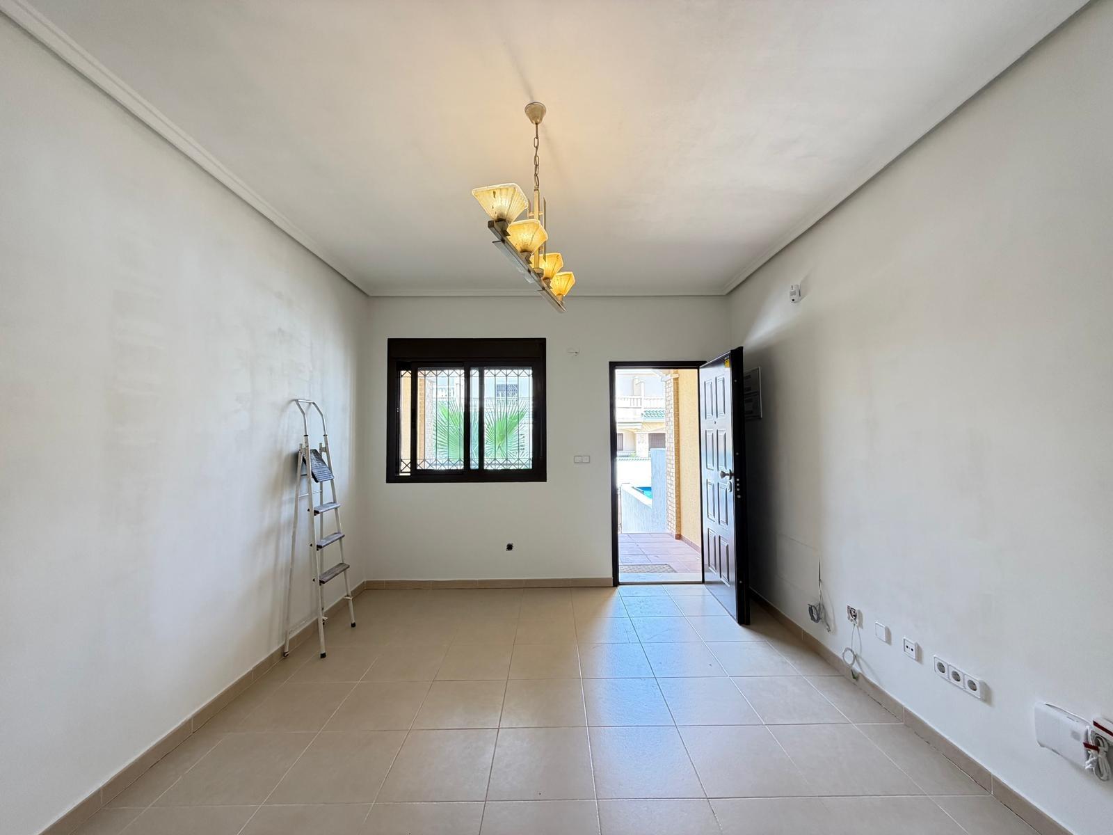 Kaupunkipientalo Alicante, Espanja 2 makuuhuonetta, 90 m2 No. 190291