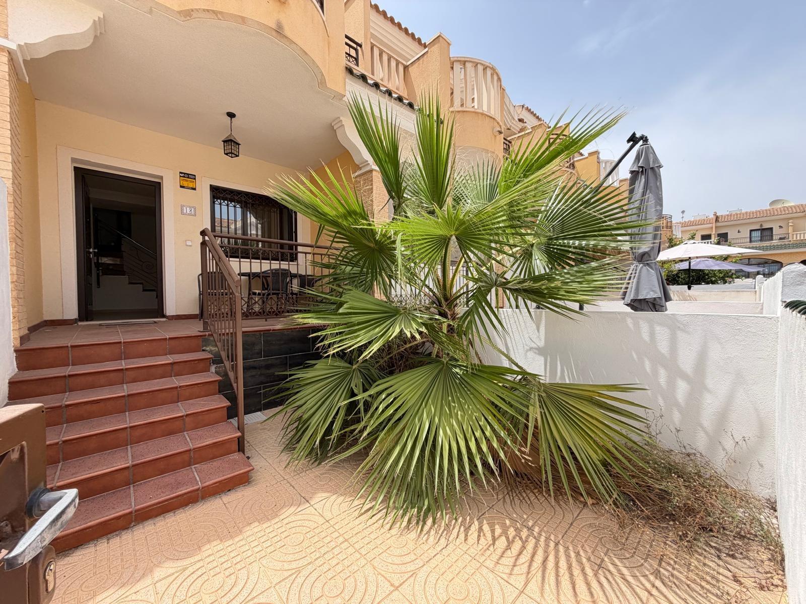Kaupunkipientalo Alicante, Espanja 2 makuuhuonetta, 90 m2 No. 190291
