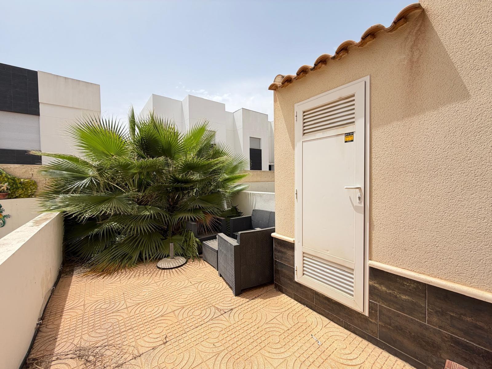 Kaupunkipientalo Alicante, Espanja 2 makuuhuonetta, 90 m2 No. 190291