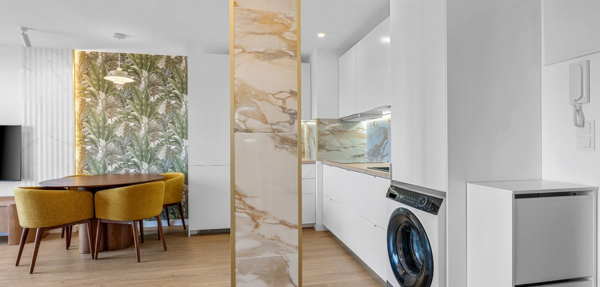 Apartamento en Alicante, España 2 dormitorios, 61 m2 No. 190289